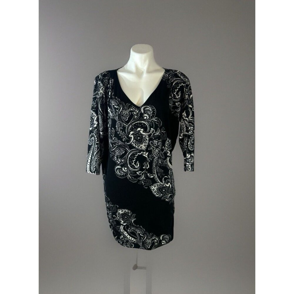 White House Black Market Women Black V- Neck Dress Size Medium paisley Floral